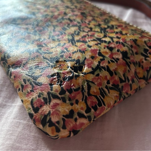 Patricia Nash Black Tulip Floral Wristlet - Picture 2 of 5